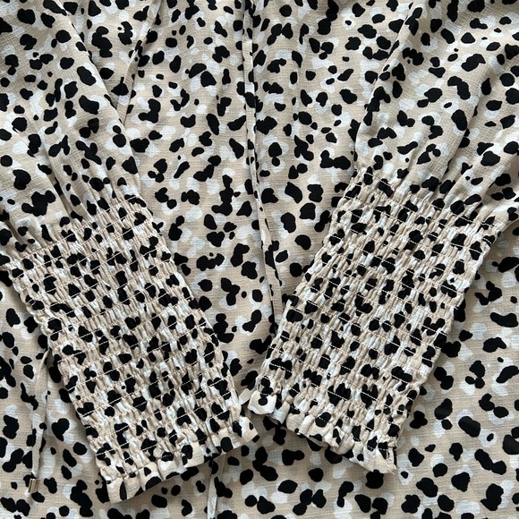 Ann Taylor Blouse size XS - Picture 2 of 3